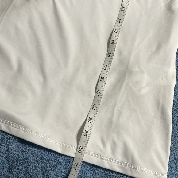 Roxy White and Black Rash Guard top - Picture 3 of 5